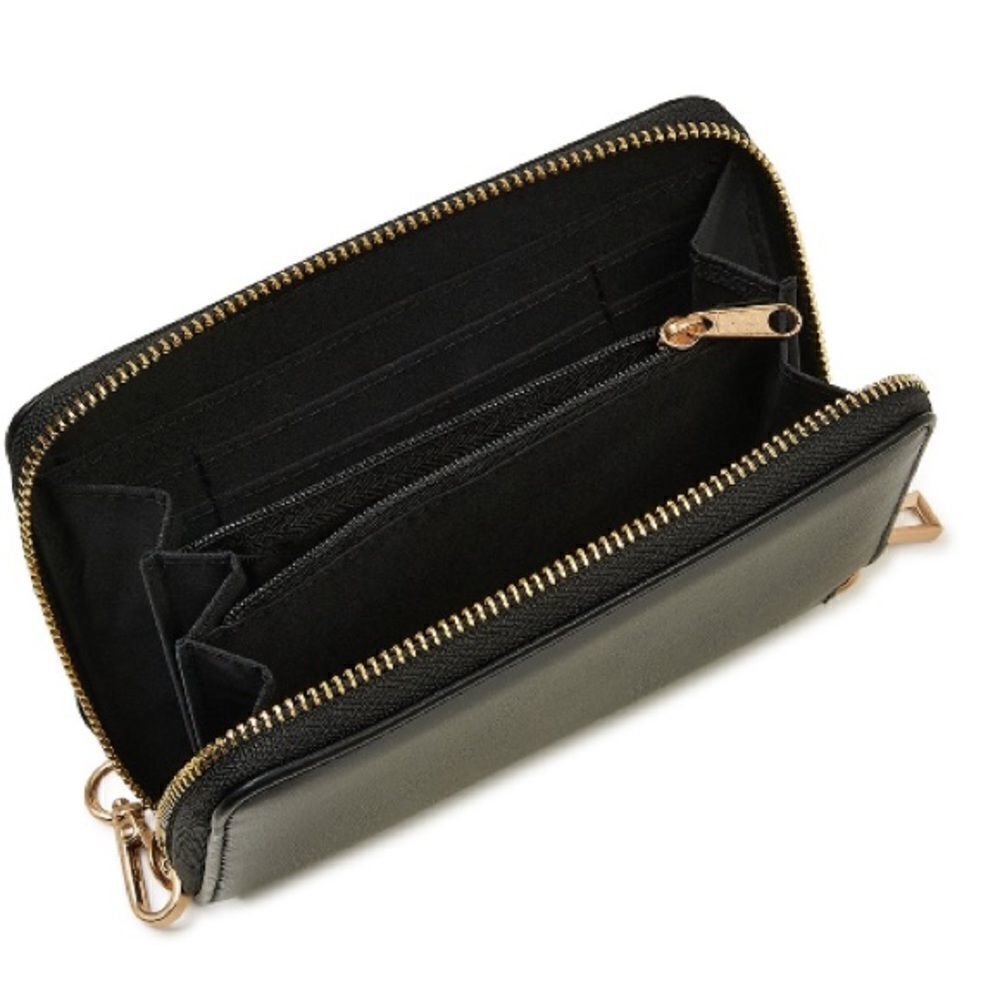 Chain Wristlet Wallet - Picture 3 of 5
